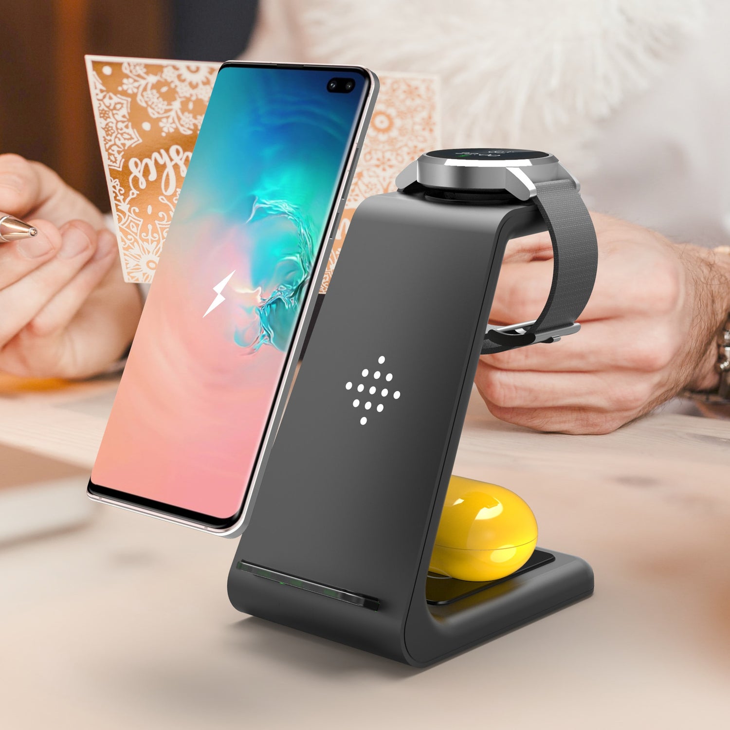3 In 1 Fast Charging Station Wireless Charger Stand - Panda-Fashion